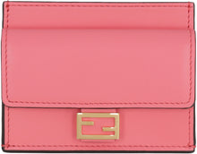 Load image into Gallery viewer, Baguette leather card holder
