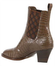 Load image into Gallery viewer, Fendi Karligraphy leather ankle boots
