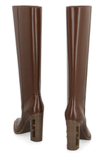 Load image into Gallery viewer, Cut leather boots
