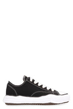 Load image into Gallery viewer, Peterson canvas low-top sneakers
