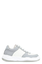 Load image into Gallery viewer, Wayne leather low-top sneakers
