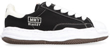 Load image into Gallery viewer, Blakey canvas low-top sneakers
