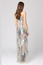 Load image into Gallery viewer, Red carpet tulle dress
