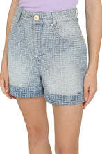 Load image into Gallery viewer, Denim shorts
