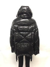 Load image into Gallery viewer, Khris hooded oversize down jacket
