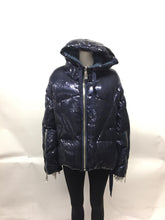 Load image into Gallery viewer, Khris hooded oversize down jacket
