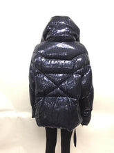 Load image into Gallery viewer, Khris hooded oversize down jacket
