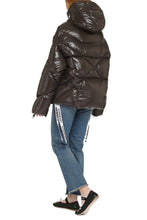 Load image into Gallery viewer, Khris Puffer hooded down jacket
