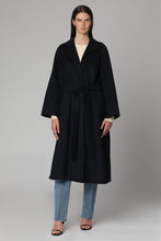 Load image into Gallery viewer, Agata virgin wool coat

