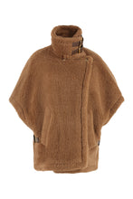 Load image into Gallery viewer, Agi faux fur cape-coat
