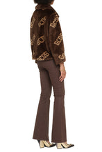 Load image into Gallery viewer, Faux fur coat
