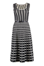 Load image into Gallery viewer, Belted knit dress
