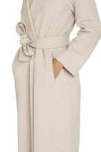 Load image into Gallery viewer, Amie virgin wool coat
