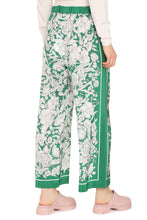 Load image into Gallery viewer, Ardenza printed silk pants
