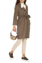 Load image into Gallery viewer, Arona virgin wool coat
