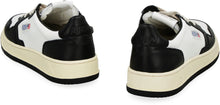 Load image into Gallery viewer, Medalist low-top sneakers
