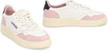 Load image into Gallery viewer, Medalist leather sneakers
