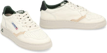 Load image into Gallery viewer, Medalist leather sneakers
