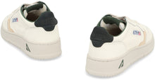 Load image into Gallery viewer, Medalist leather sneakers
