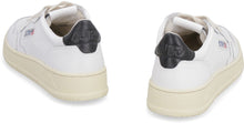 Load image into Gallery viewer, Medalist low-top sneakers
