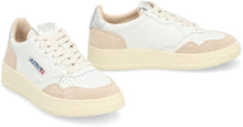 Load image into Gallery viewer, Medalist leather sneakers
