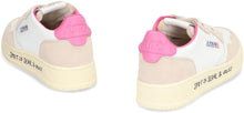 Load image into Gallery viewer, Medalist low-top sneakers
