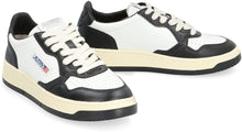 Load image into Gallery viewer, Medalist Low-top sneakers
