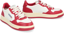 Load image into Gallery viewer, Medalist leather low-top sneakers
