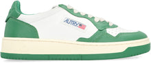 Load image into Gallery viewer, Medalist low-top sneakers
