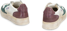 Load image into Gallery viewer, Medalist low-top sneakers
