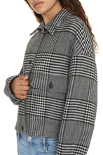 Load image into Gallery viewer, Batun virgin wool jacket
