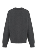 Load image into Gallery viewer, Crew-neck wool sweater
