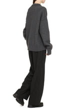 Load image into Gallery viewer, Crew-neck wool sweater
