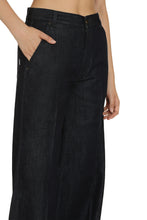 Load image into Gallery viewer, Cyndi Denim flared pants
