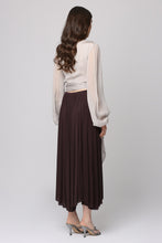 Load image into Gallery viewer, Silk blouse
