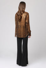 Load image into Gallery viewer, Silk shirt
