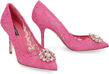 Load image into Gallery viewer, Bellucci lace pump
