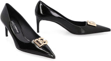 Load image into Gallery viewer, Leather pointy-toe pumps
