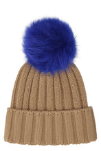 Load image into Gallery viewer, Wool beanie with pom-pom
