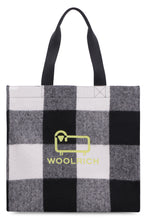 Load image into Gallery viewer, Logo detail tote bag
