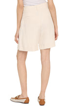Load image into Gallery viewer, Linen blend shorts
