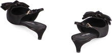 Load image into Gallery viewer, Satin slingback pumps
