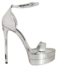 Load image into Gallery viewer, Metallic leather sandals
