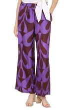 Load image into Gallery viewer, Printed silk pants
