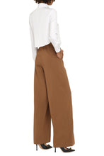 Load image into Gallery viewer, Palmer lace-up collar crêpe blouse
