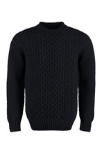 Load image into Gallery viewer, Long sleeve crew-neck sweater
