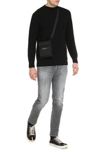 Load image into Gallery viewer, Long sleeve crew-neck sweater
