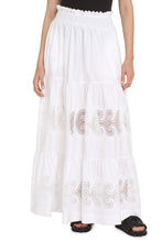 Load image into Gallery viewer, Cotton skirt with embroideries
