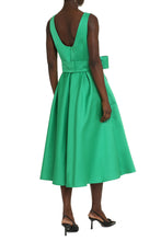Load image into Gallery viewer, Belted waist dress
