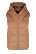 Load image into Gallery viewer, Reversible padded gilet
